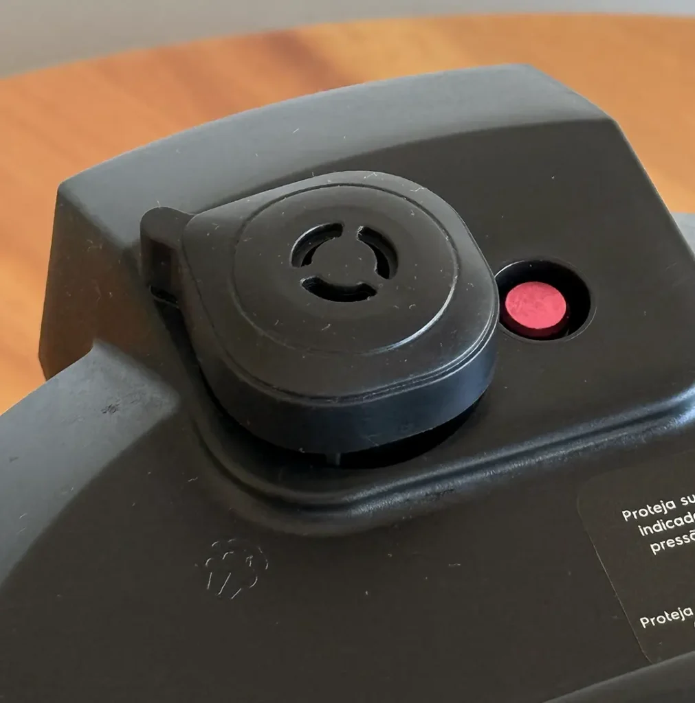 panela de pressão elétrica 6 litros eletroclux pcc20 valvula